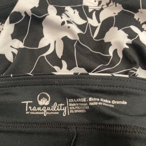 NWT women's skort - Picture 2 of 4